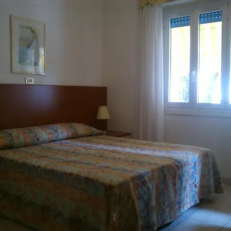 La Parigina Hotell 3*