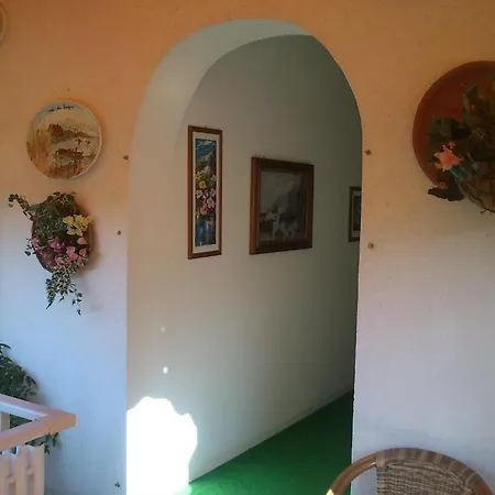 La Parigina Hotell 3*